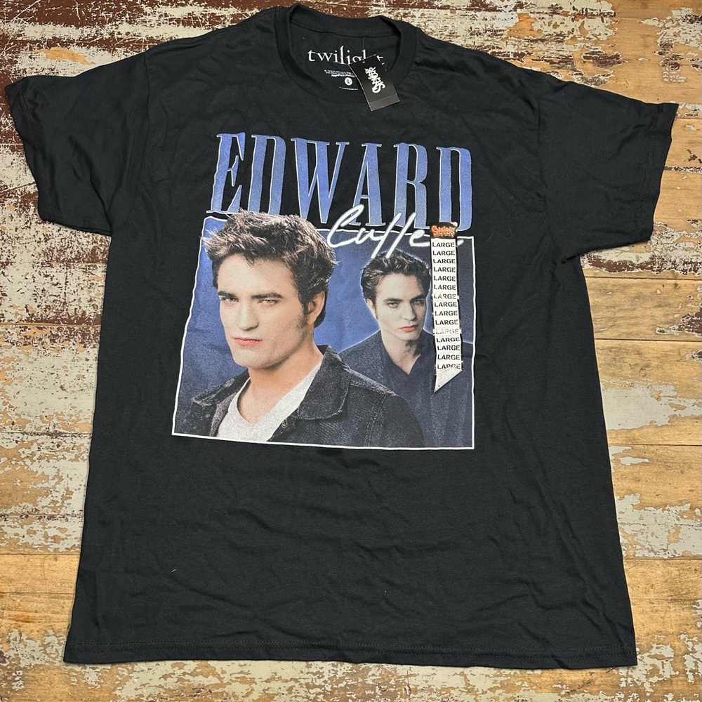 Sz L Edward Cullen Black Short Sleeve Tee…Soooo Soft!!